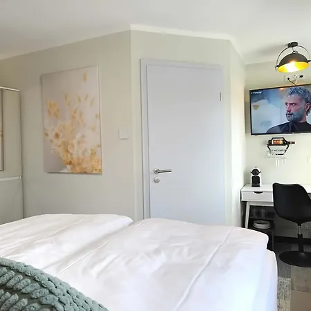 Nox - Digital-check-in - No Reception - Nahe Bretten & Karlsruhe - 4 Essence Hotel Wossingen